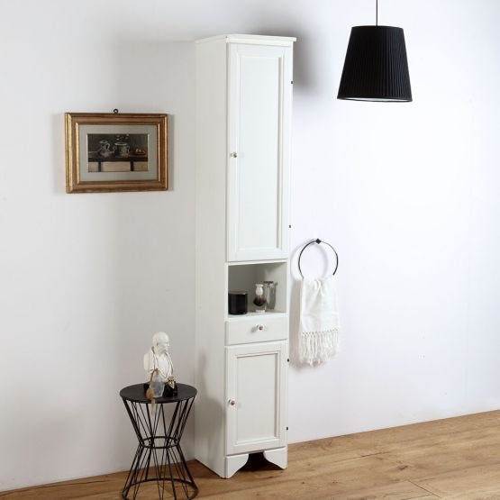 Colonna shabby chic in bianco decapato