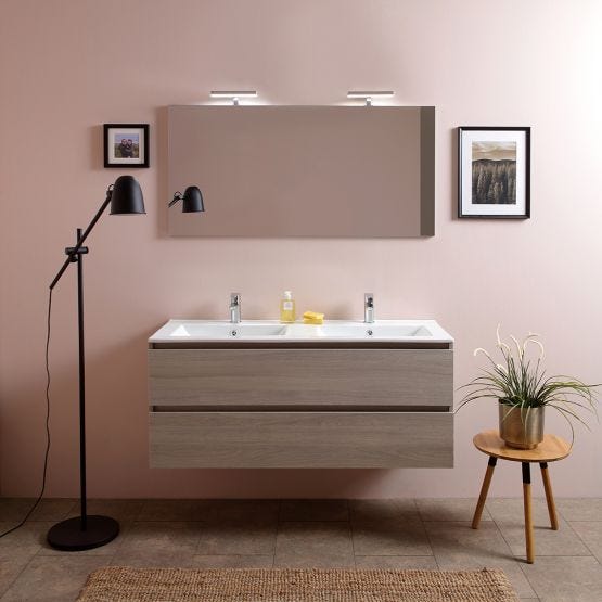 Mobile bagno con doppio lavabo e specchio con faretti LED