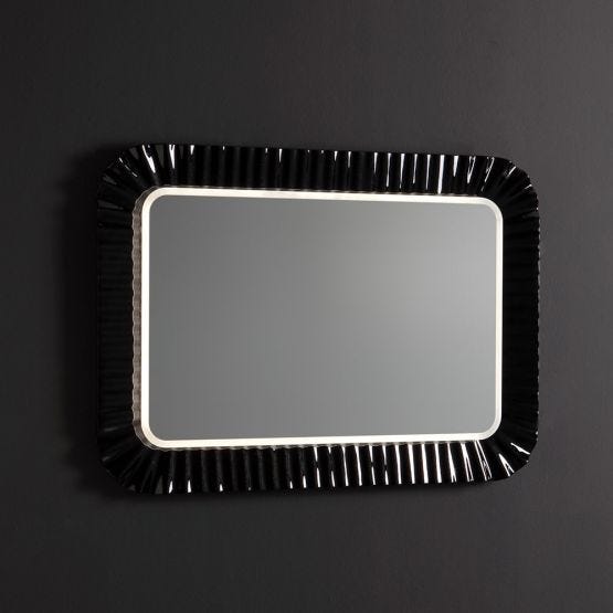 Specchio a led con cornice in vetrofuso nero 94x68